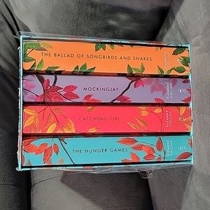 UK Hunger Games Deluxe Box Set (New) By Suzanne Collins
